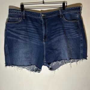 Hollister Ultra High-Rise Mom Jean Shorts Size 21